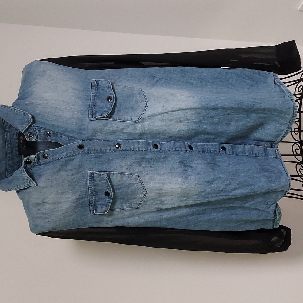Pre-loved Women's Shirt